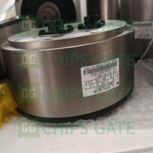 Yaskawa SGMCS-02B3B11 Servo Motor