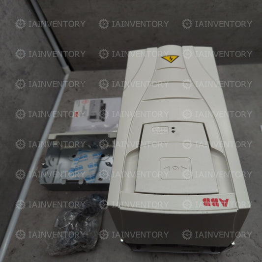 1PCS ABB inverter ACS550-01-012A-4 5.5KW / 4.0KW It In Good