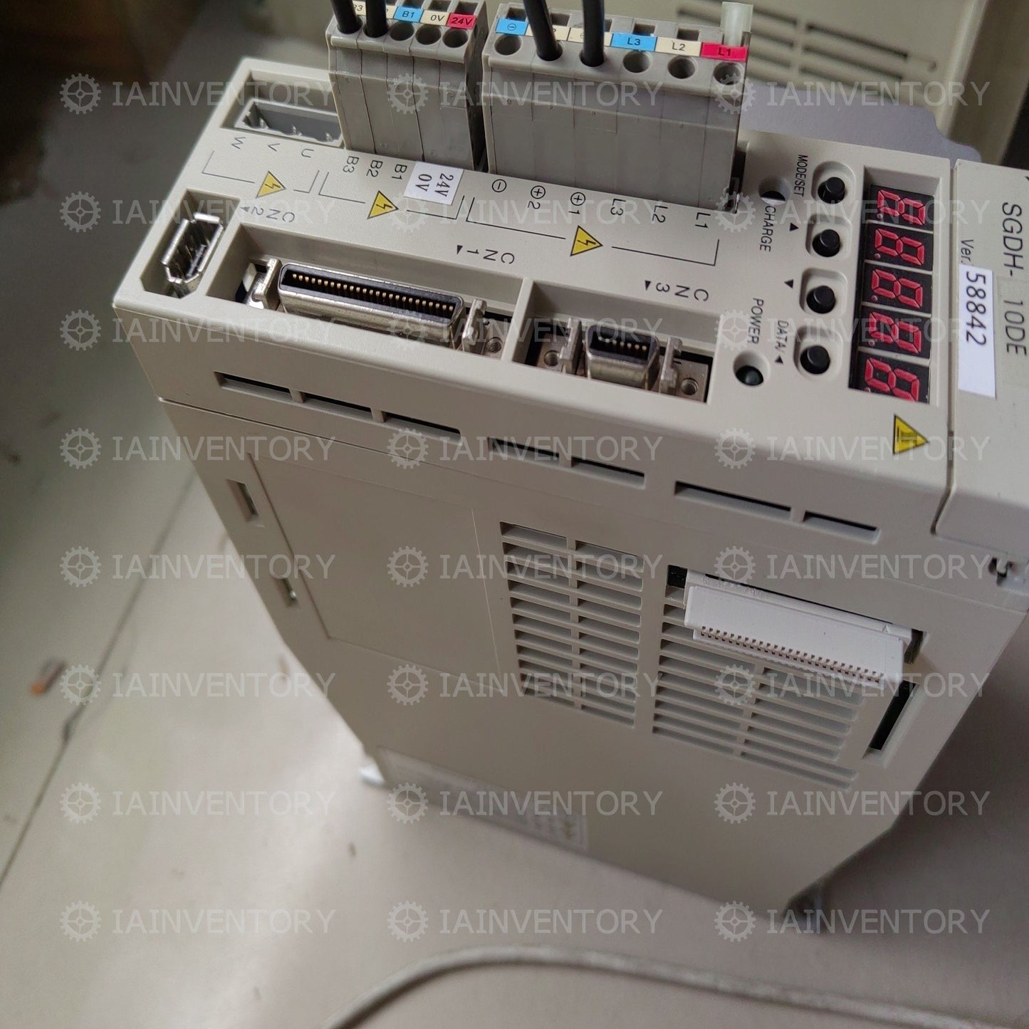 Yaskawa SGDH-10DE