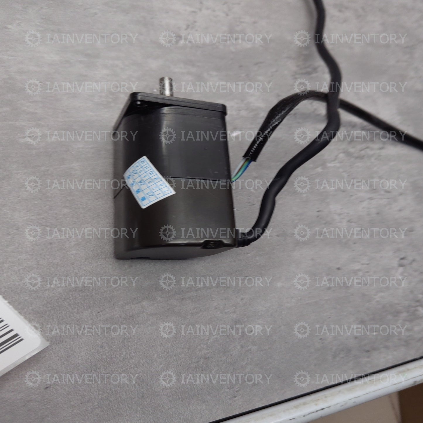 YASKAWA SGM-A3C3CN21 AC SERVO MOTOR