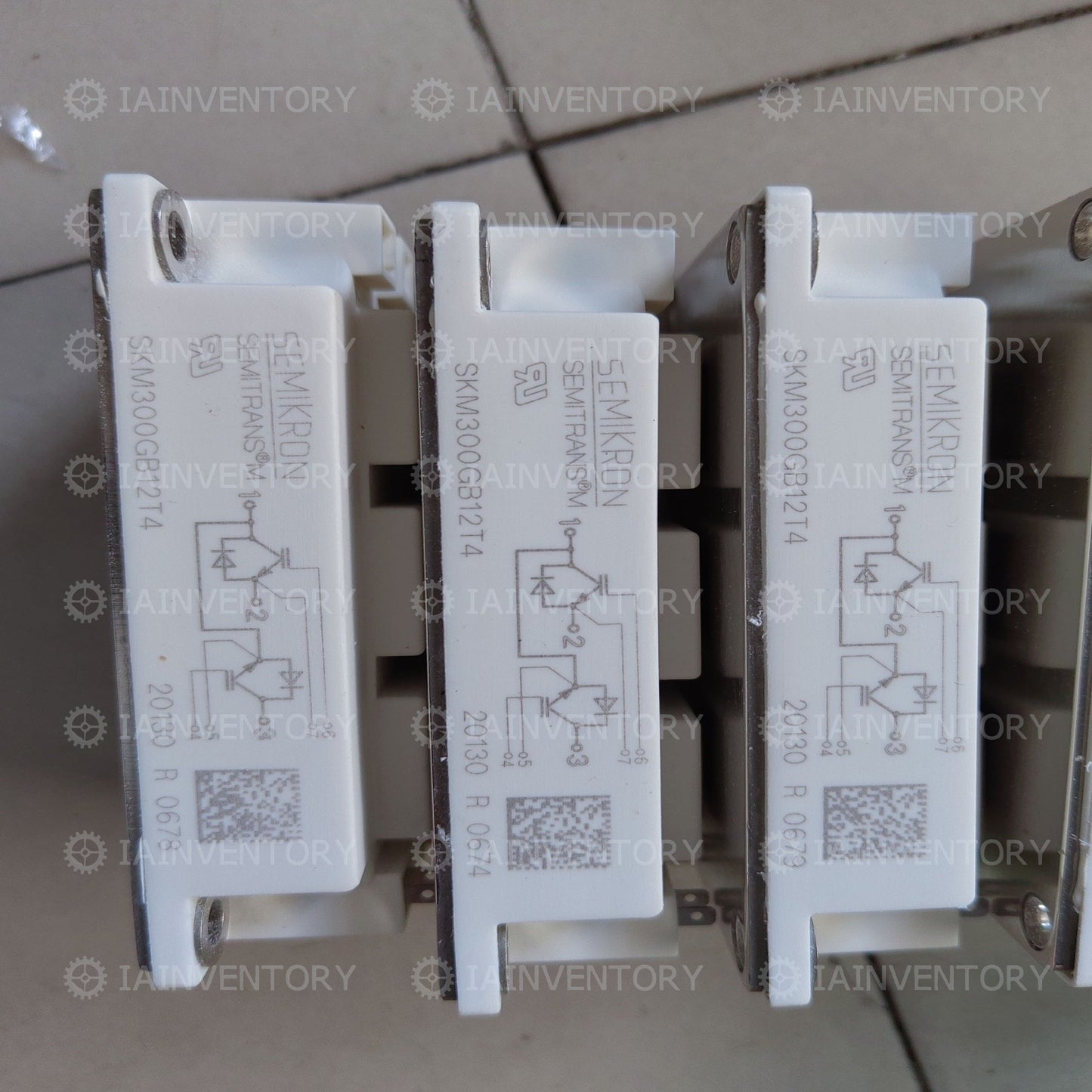 1PCS power supply module SEMIKRON SKM300GB12T4