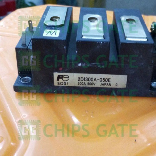 1PCS NEW 2DI300A-050E 2DI300A050E FUJI TRANSISTOR MODULE