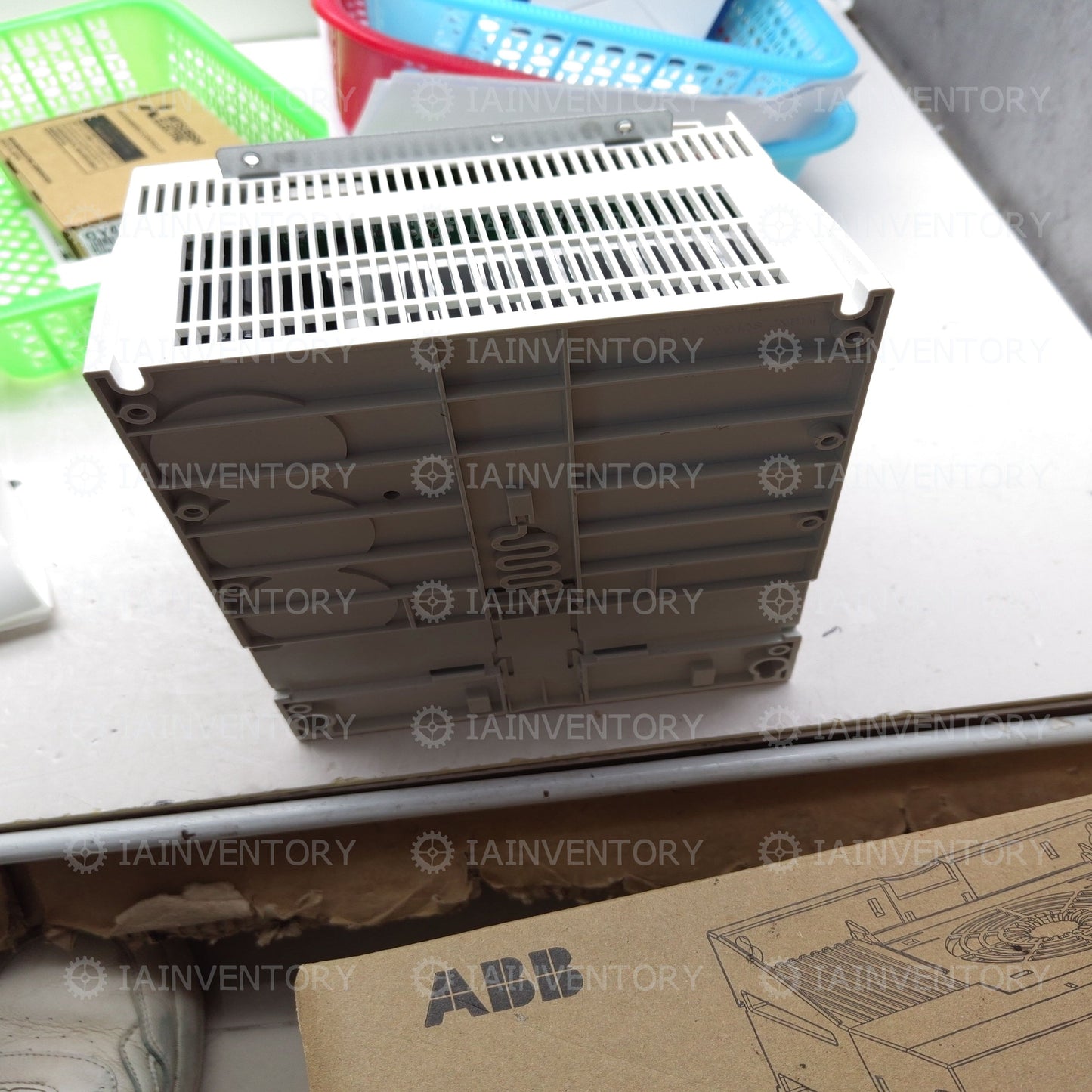 1PCS New In Box ABB Drive ACS355-03E-12A5-4 ( ACS35503E12A54 )