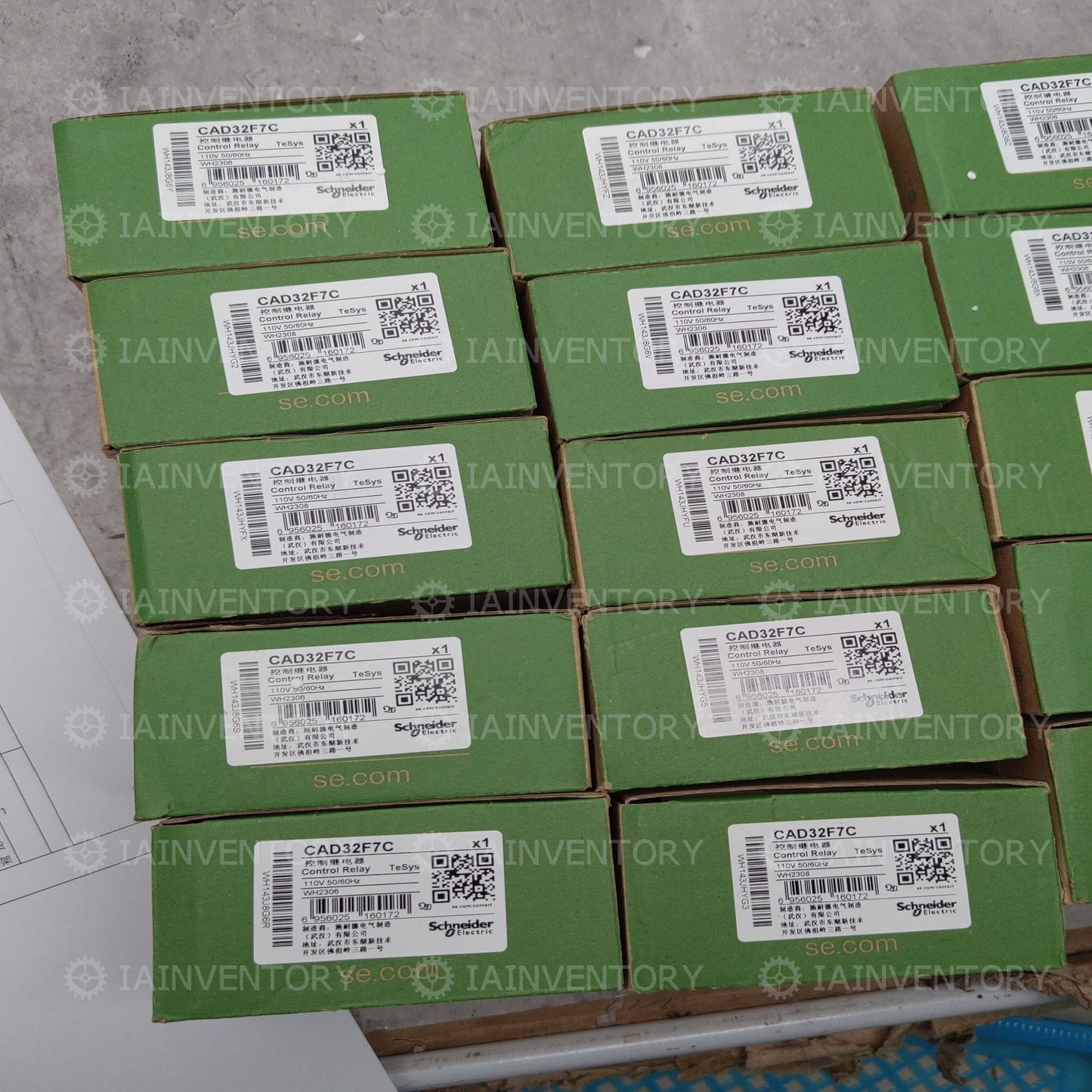 SCHNEIDER CAD32F7C