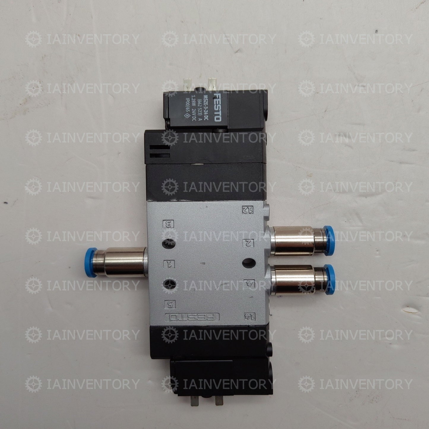 FESTO solenoid valve CPE14-M1BH-5 / 3G-QS-8 196904