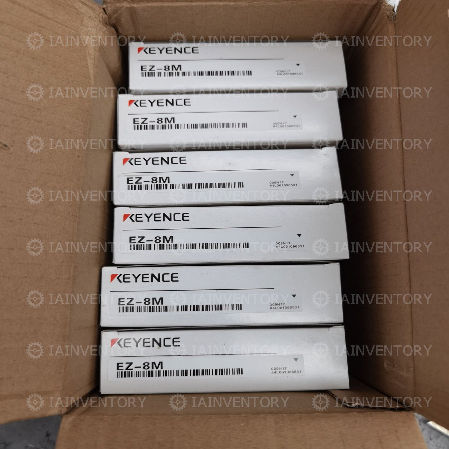 1PCS NEW IN BOX Keyence Proximity Sensor EZ-8M Fast Ship