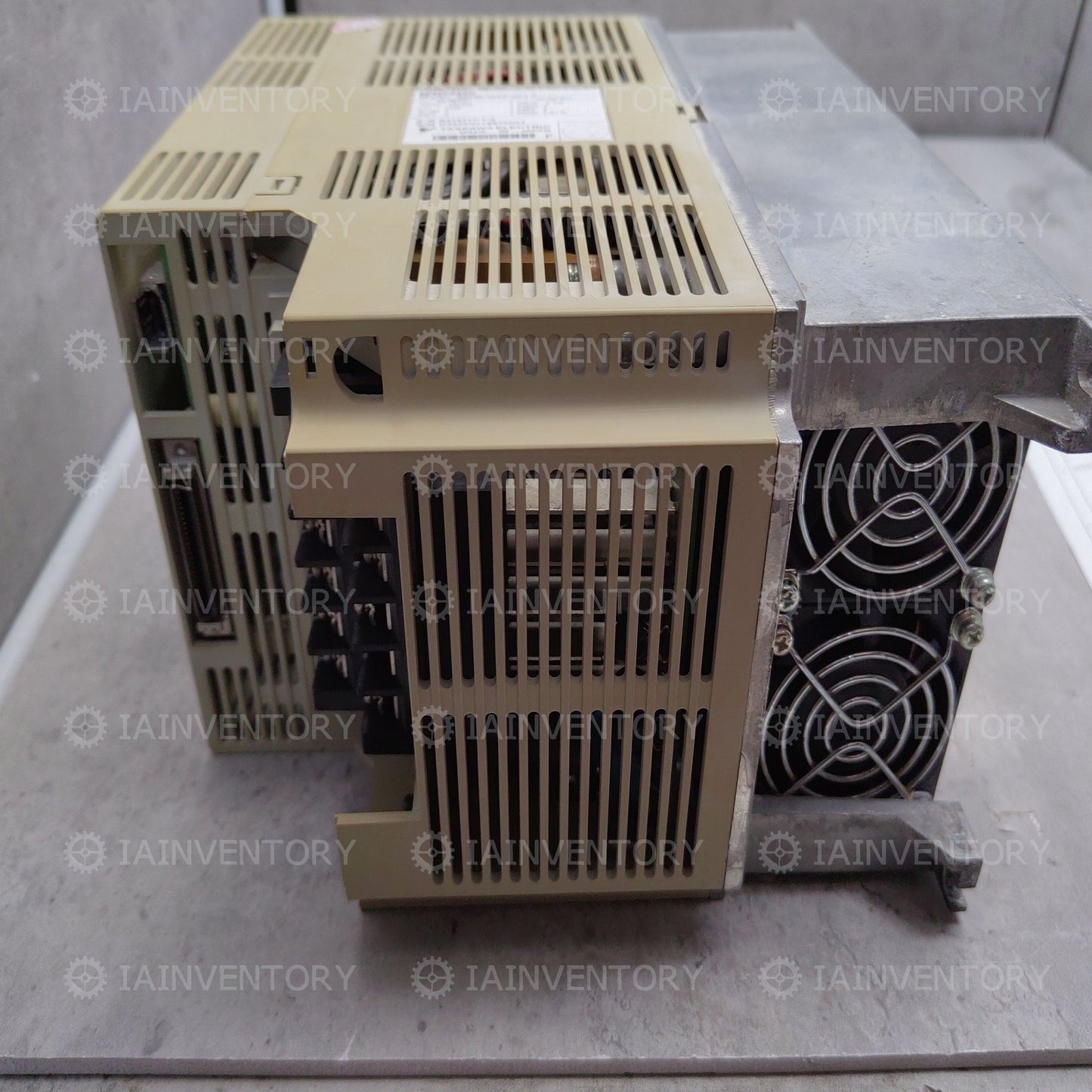 Yaskawa servo SGDM-30AC-SD1-P
