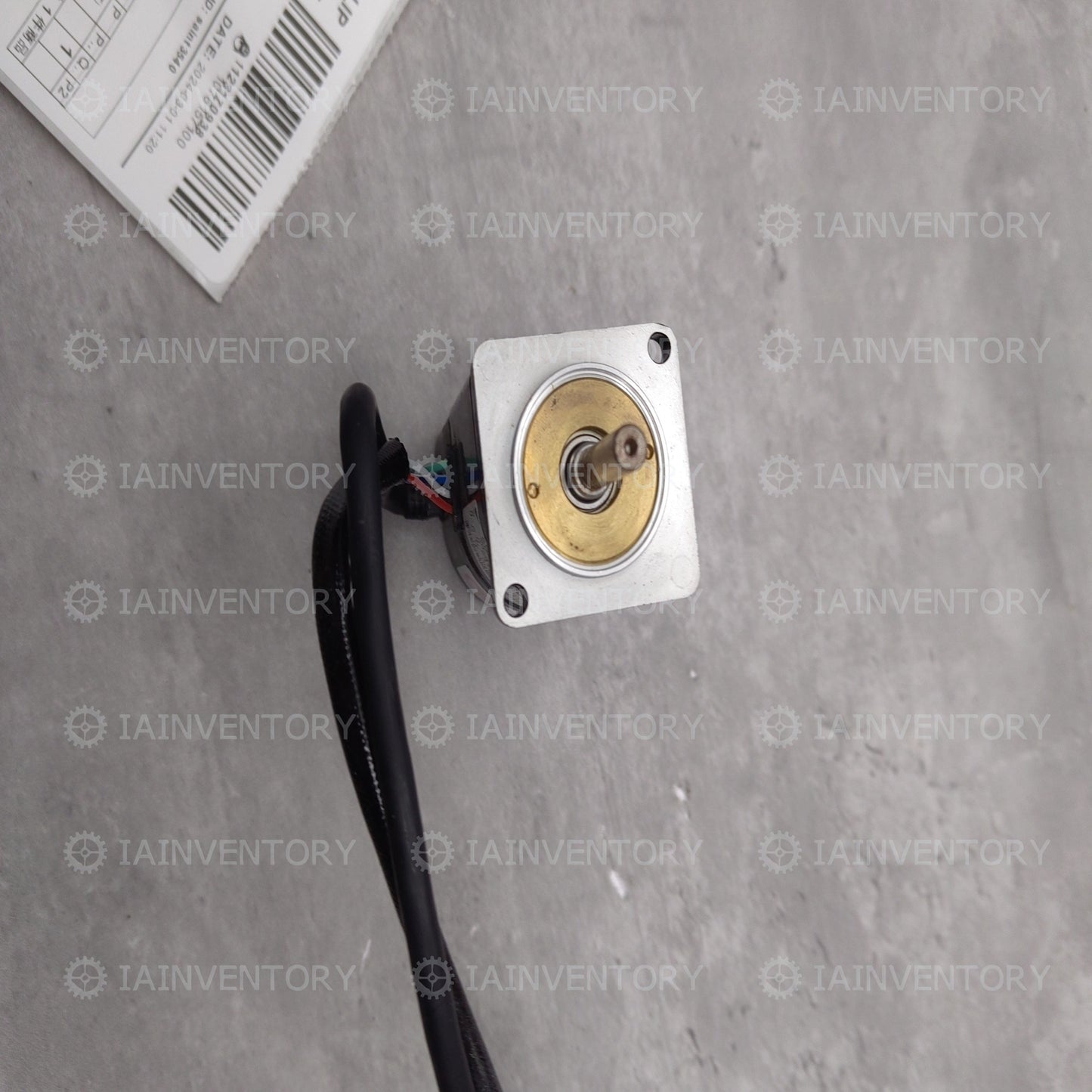 YASKAWA SGM-A3C3CN21 AC SERVO MOTOR