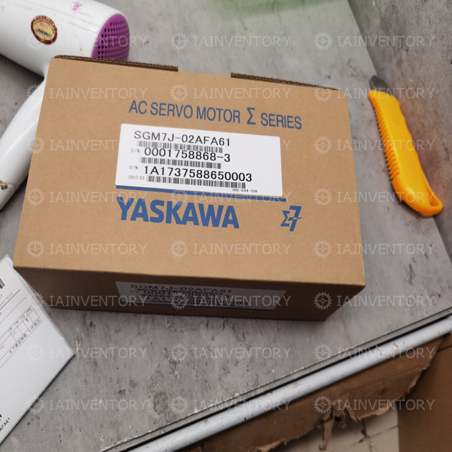 YASKAWA SGM7J-02AFA61 Servo Motor