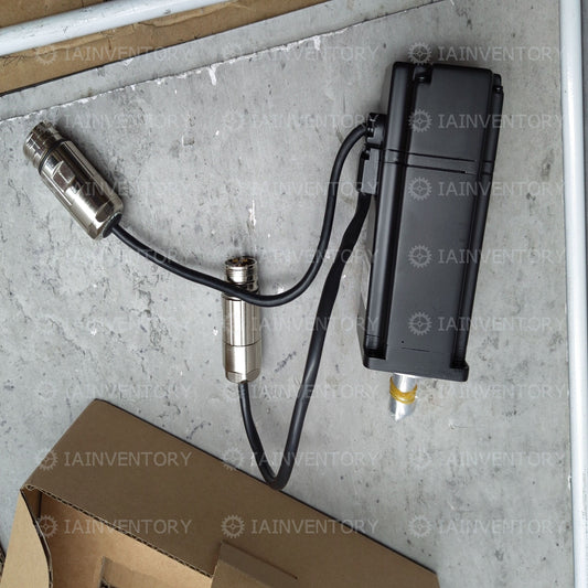 YASKAWA SERVOMOTOR SGMAH-04AAA61D-0Y