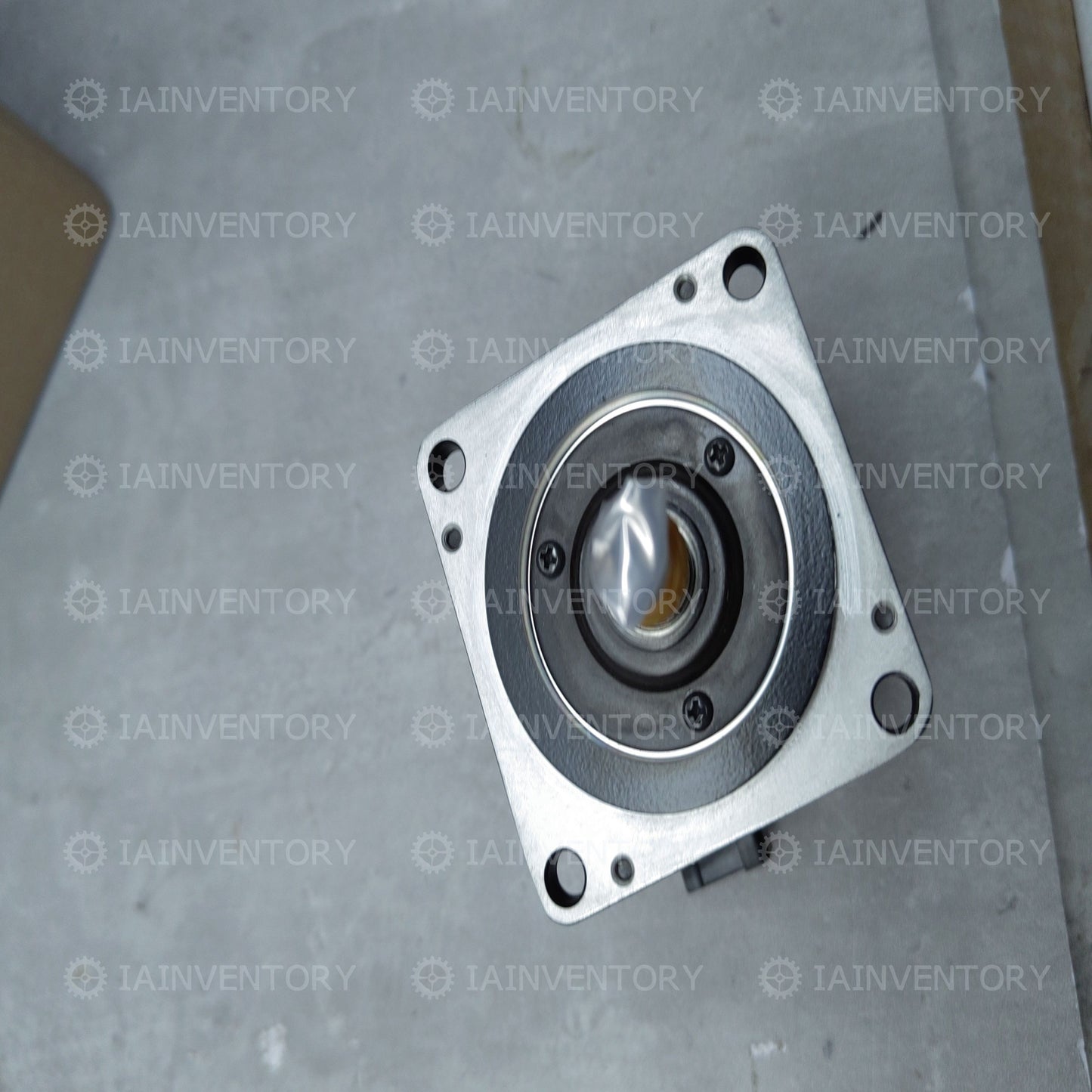 Yaskawa servo motor SGMPS-01ACA21