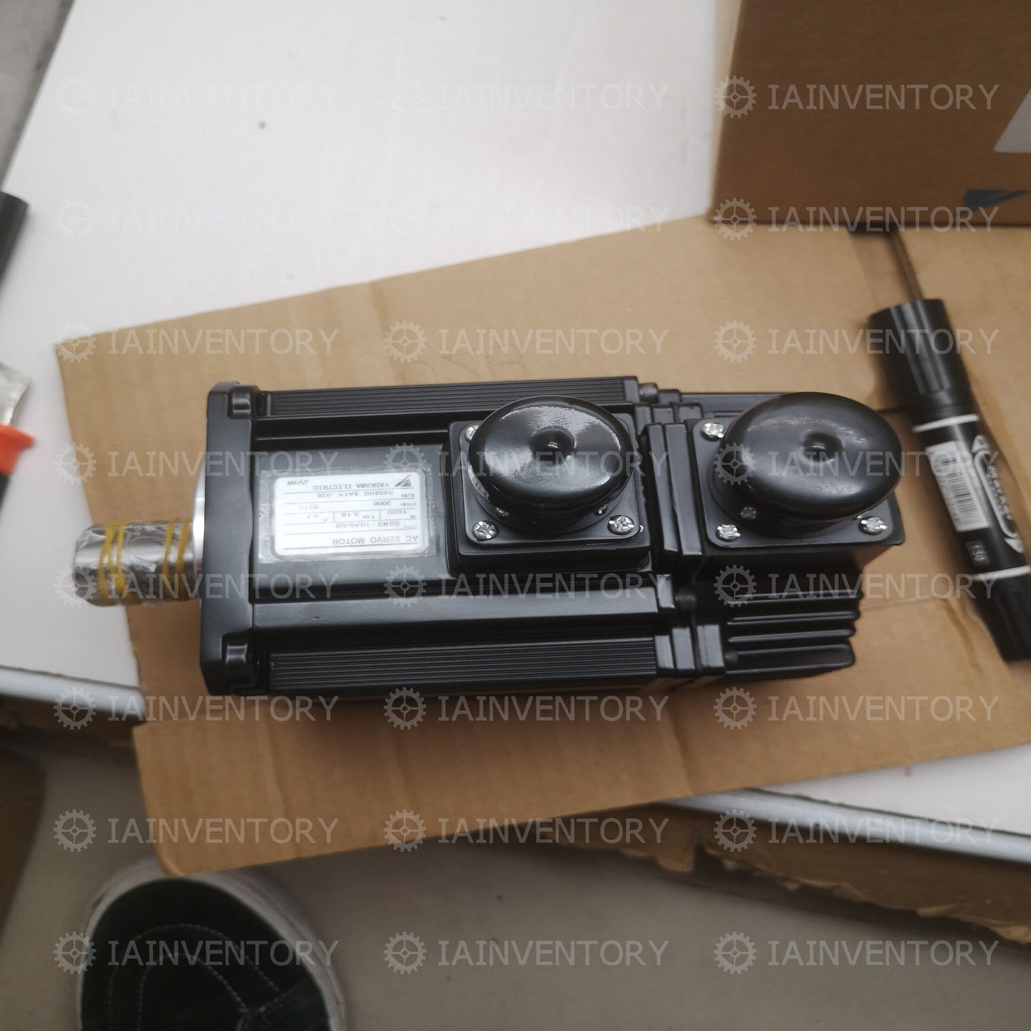 Yaskawa servo motor SGMS-10A6AB
