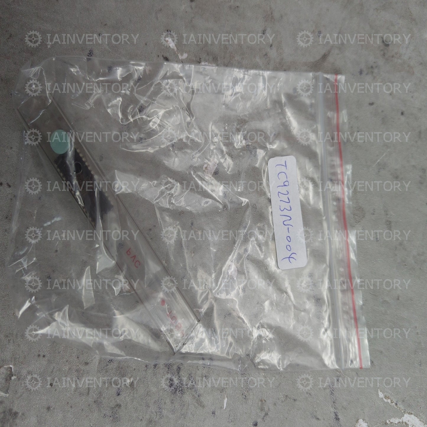 1PCS TOSHIBA TC9273N-004 DIP-28 ANALOG SWITCH ARRAY IC