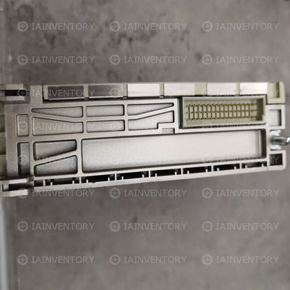 in Original Box Schneider TSXDSY08R5A Module