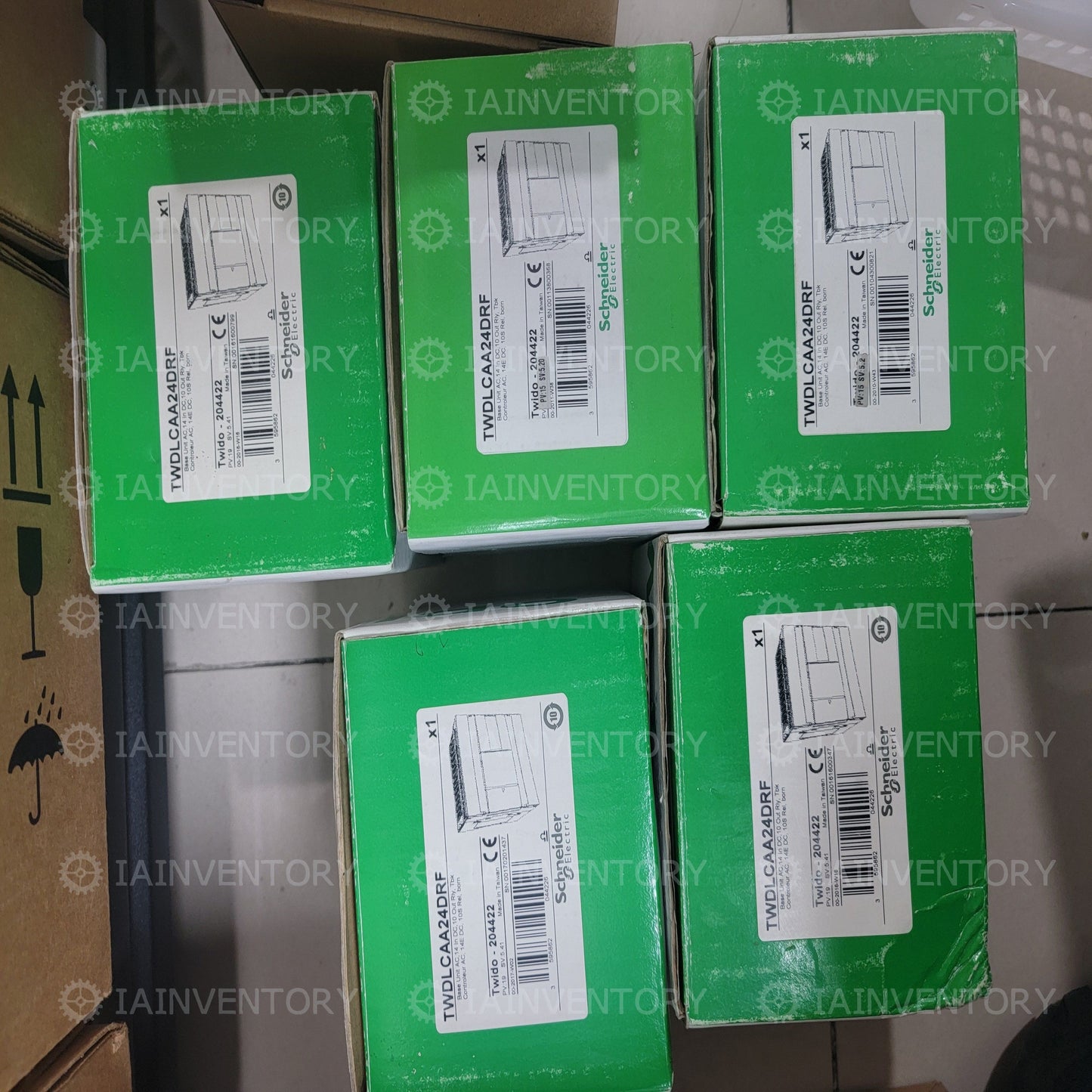 Schneider PLC TWDLCAA24DRF Programmable Logic Controller
