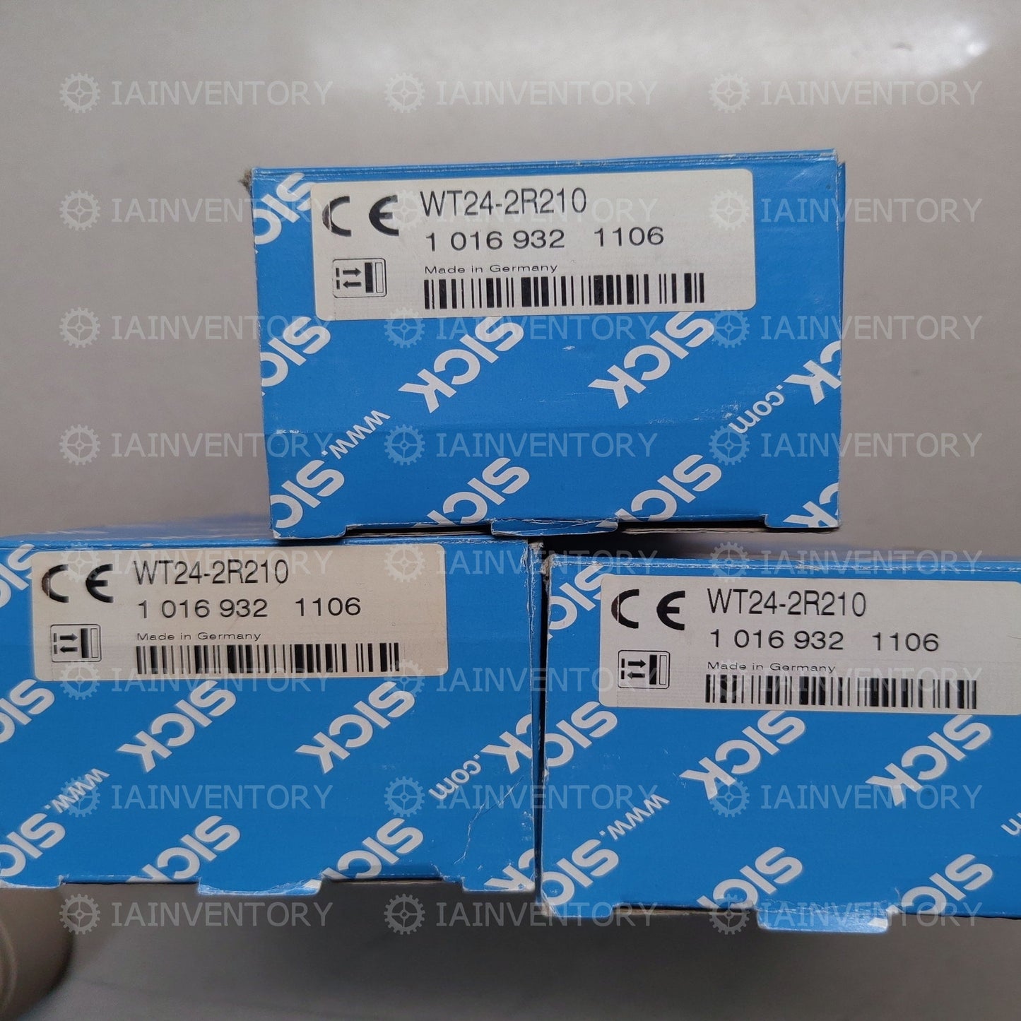 SICK WT24-2R210 Photoelectric Switch Sensor