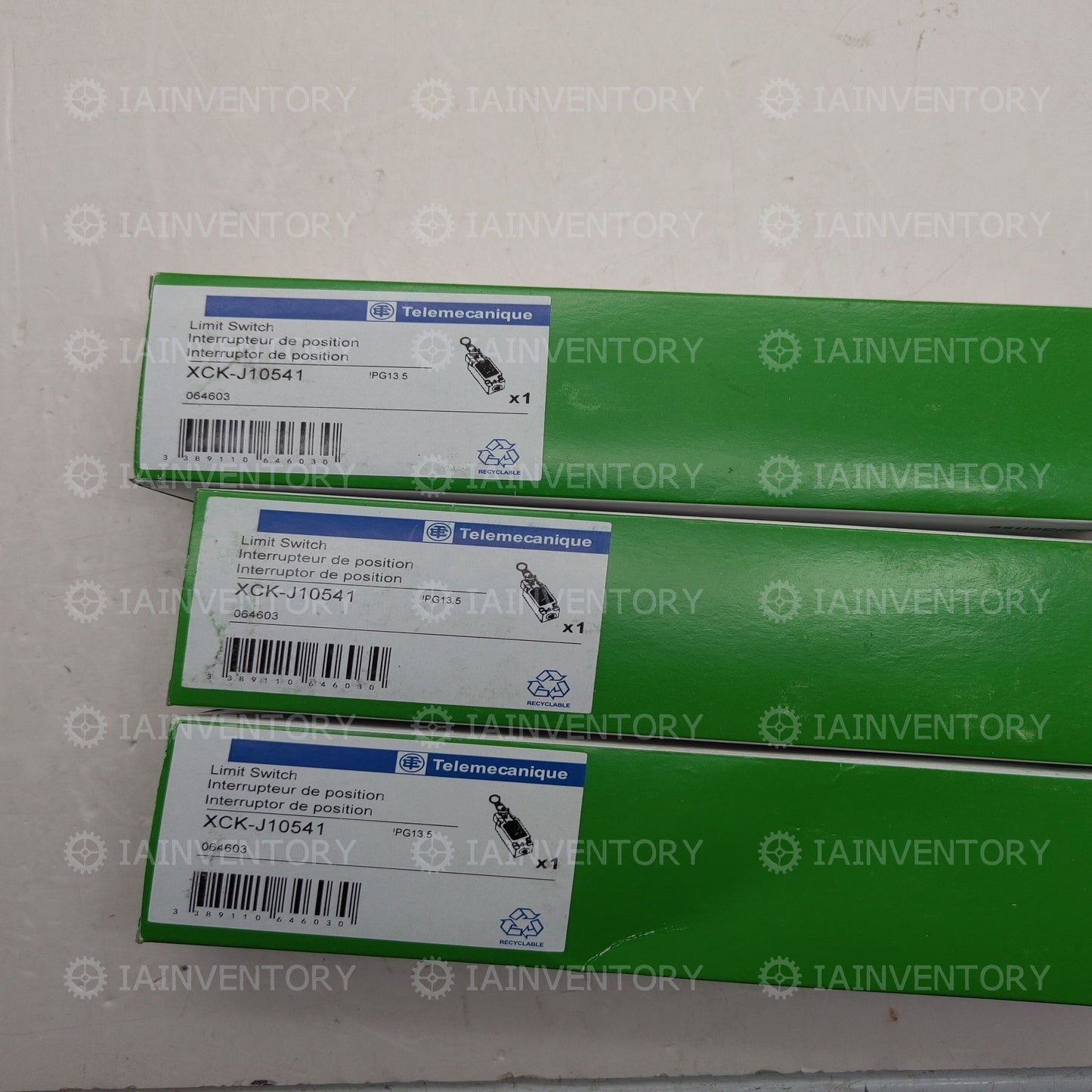 Schneider limit trip switch XCK-J10541