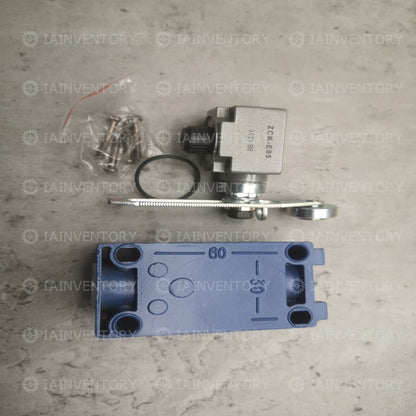 Schneider XCKJ10541H29C Limit Switch XCK-J.C ZCK-Y41C 3A 240V
