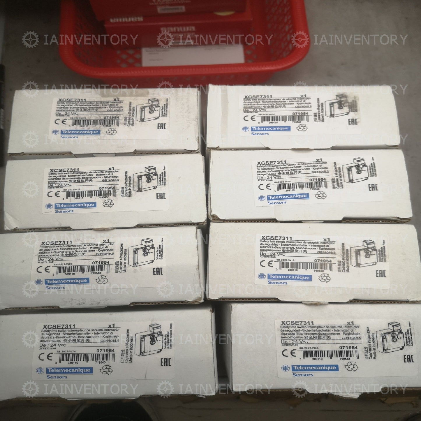 Schneider Safety Interlock XCSE7311