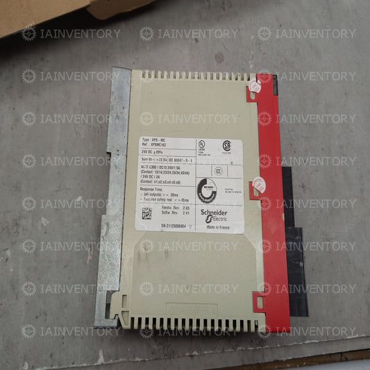 and Schneider XPSMC16Z