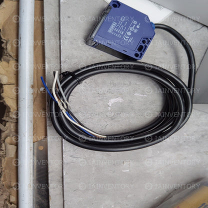 Schneider photoelectric switch XUK5ARCNL2